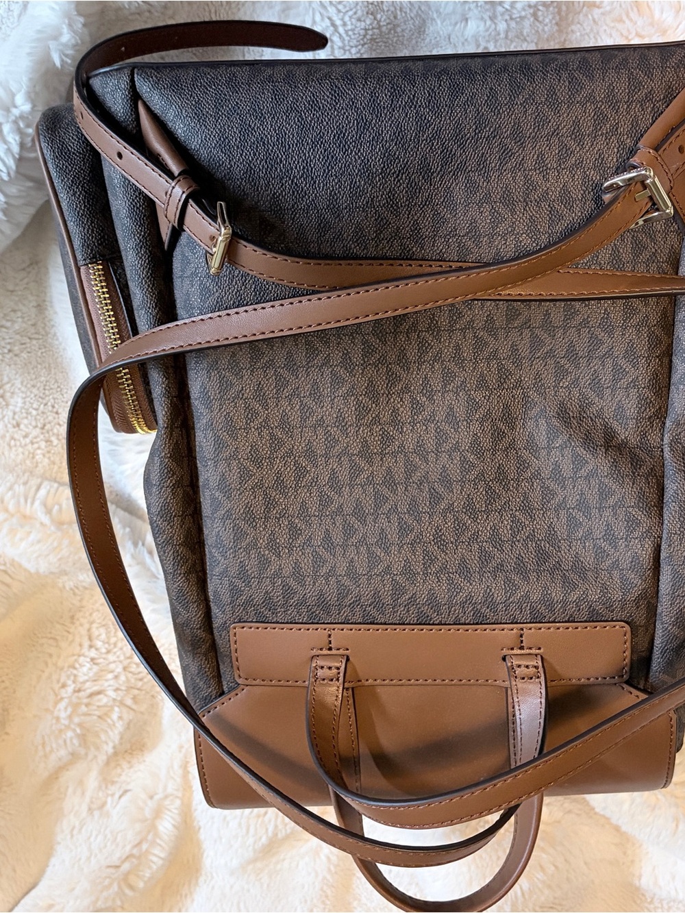 Michael Kors Jet Set Backpack Large - Picture 3 of 5